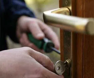 Lock Safe Services St Louis, MO 314-800-0662 - lock-change
